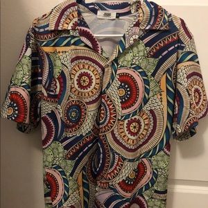 Groovy button up